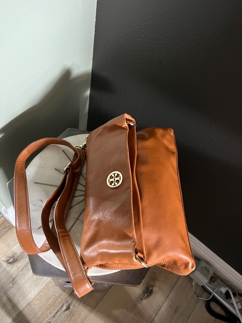 🛑 1 hour sale. Tory Burch Tan Leather Crossbody Bag, wear multiple ways - Picture 14 of 14